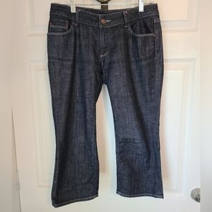 Zara Woman Premium Capri's Denim Blue Jeans,  Size: 8 Color: Indigo Denim Blue